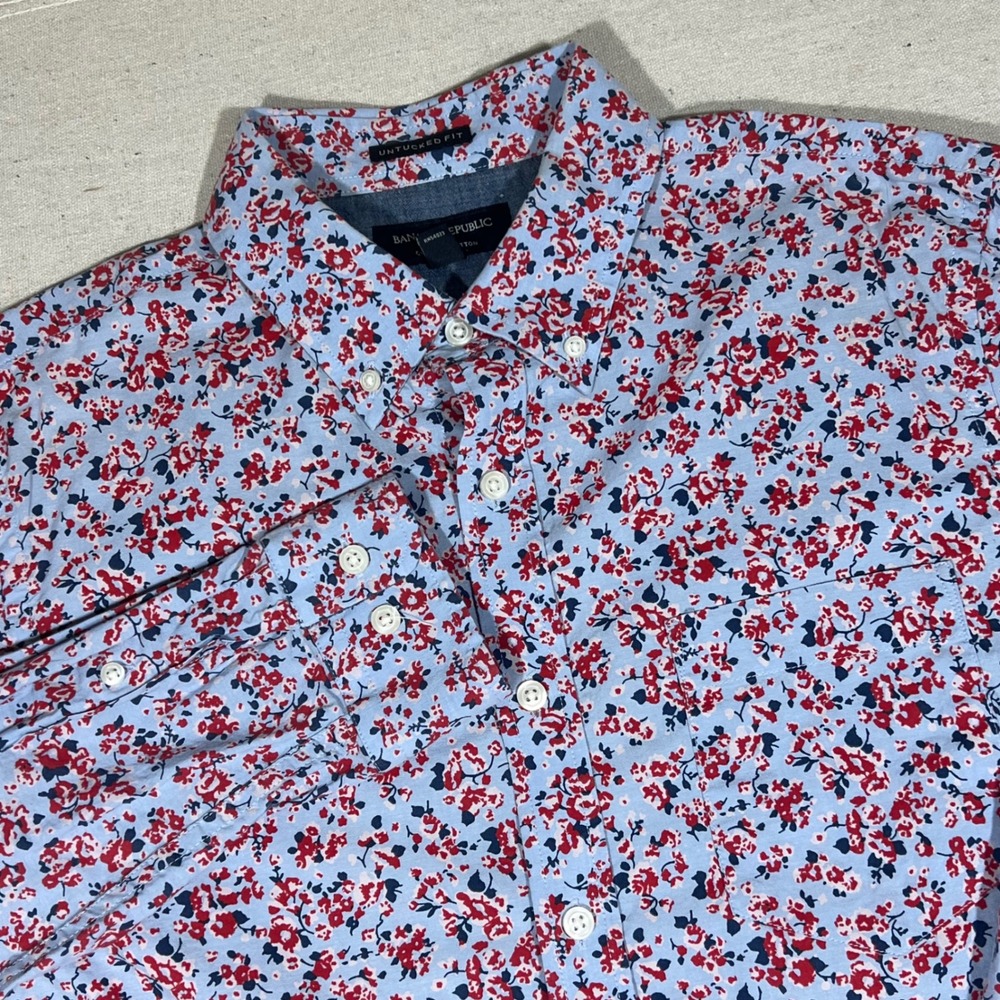 Banana Republic Mens Floral Untucked Fit Button Down Shirt - Size M - Picture 1 of 8